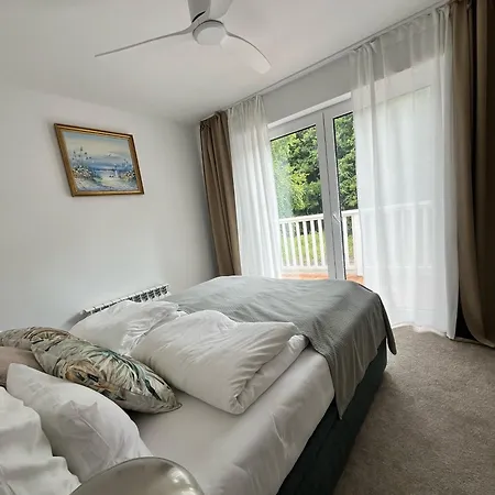 Leo House Villa